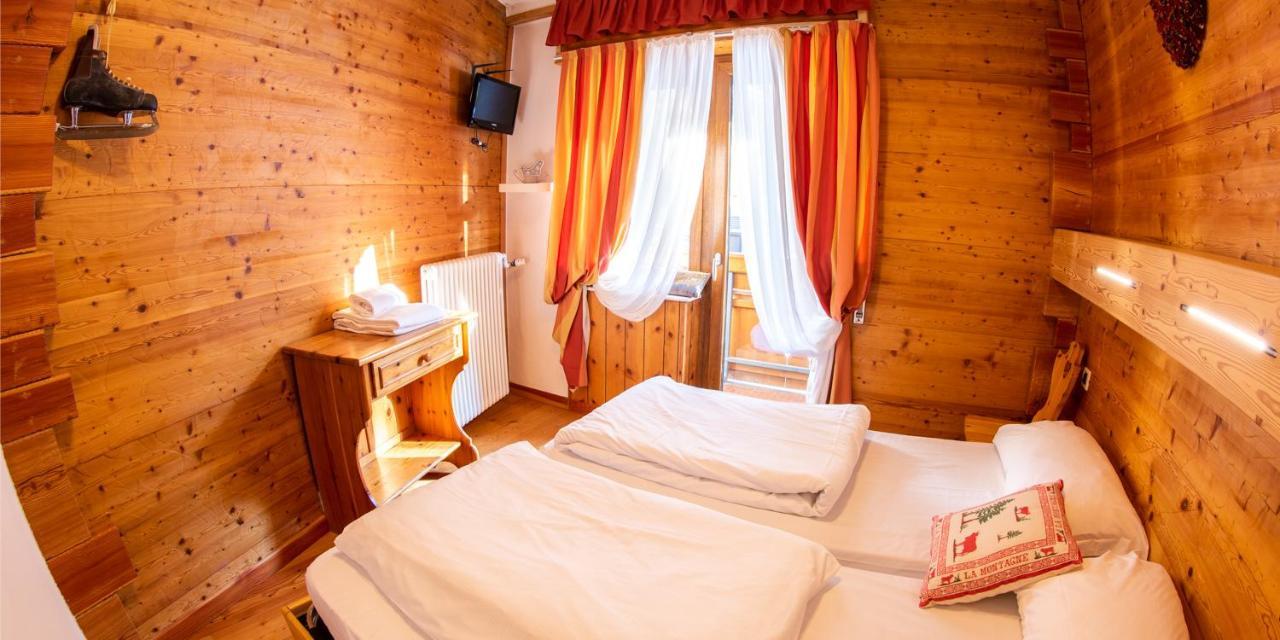 Hotel Capriolo Madesimo Bagian luar foto