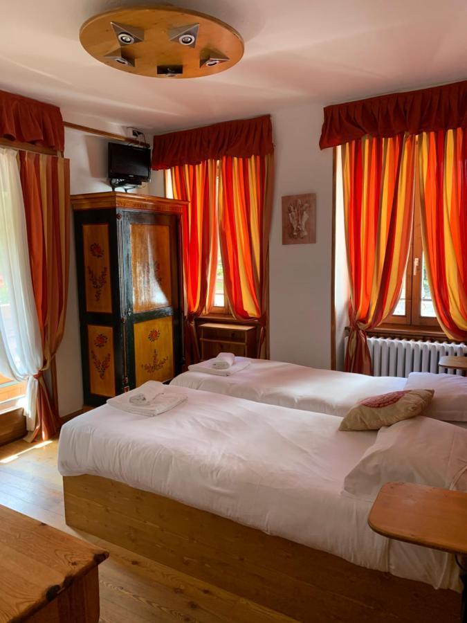 Hotel Capriolo Madesimo Bagian luar foto