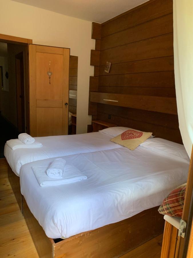 Hotel Capriolo Madesimo Bagian luar foto